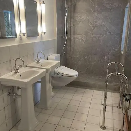 Exclusive 160mq Castle In *